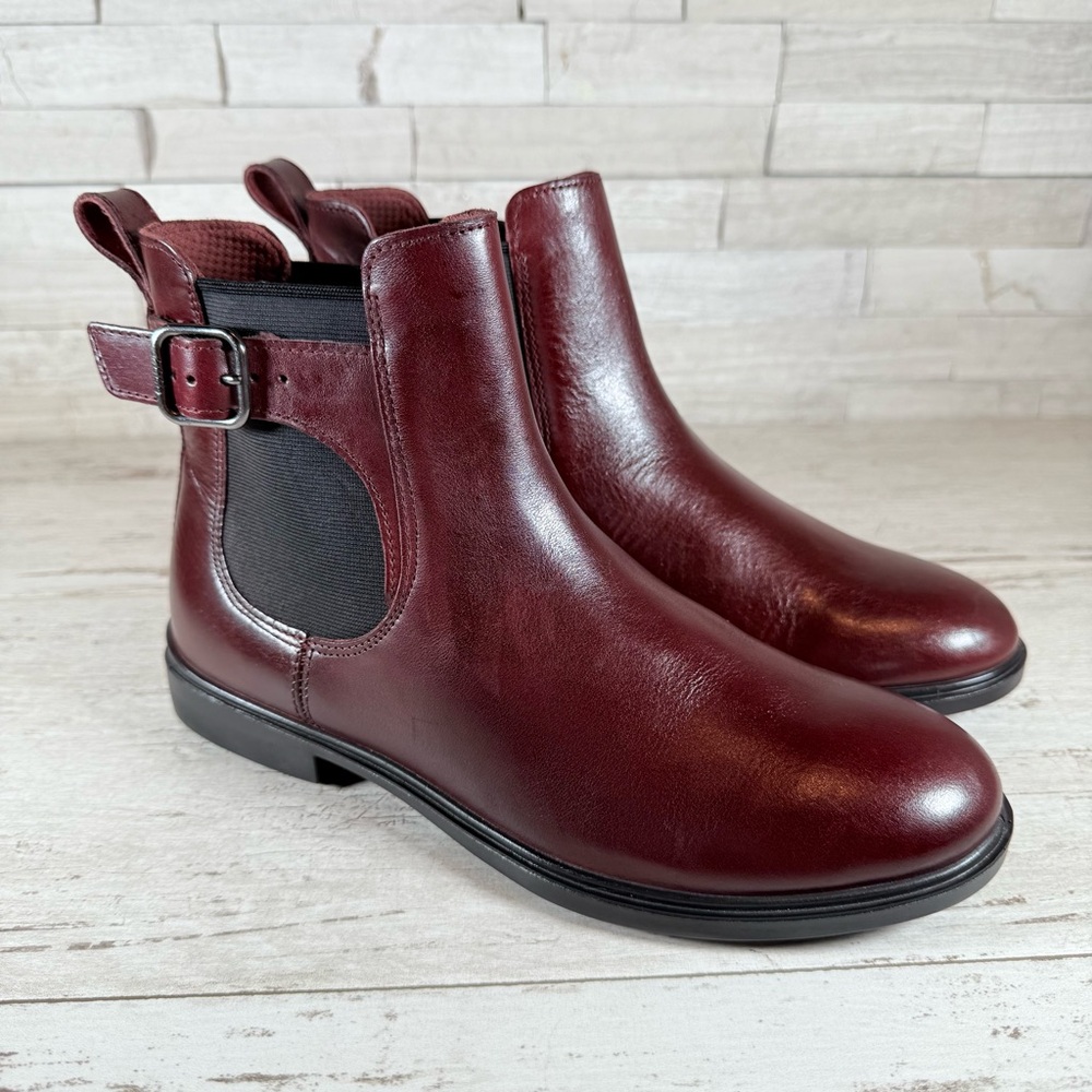 Ecco Women's Burgundy Leather Ankle Boots